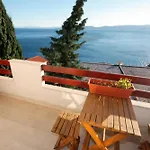 Apartman With Parking Space Pisak, Omis - 5975