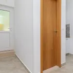 Apartman With Parking Space Pisak, Omis - 5975 *
