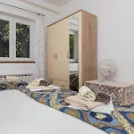 With Parking Space Pisak, Omis - 5975