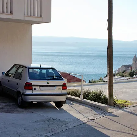 Apartman With Parking Space Pisak, Omis - 5975 *
